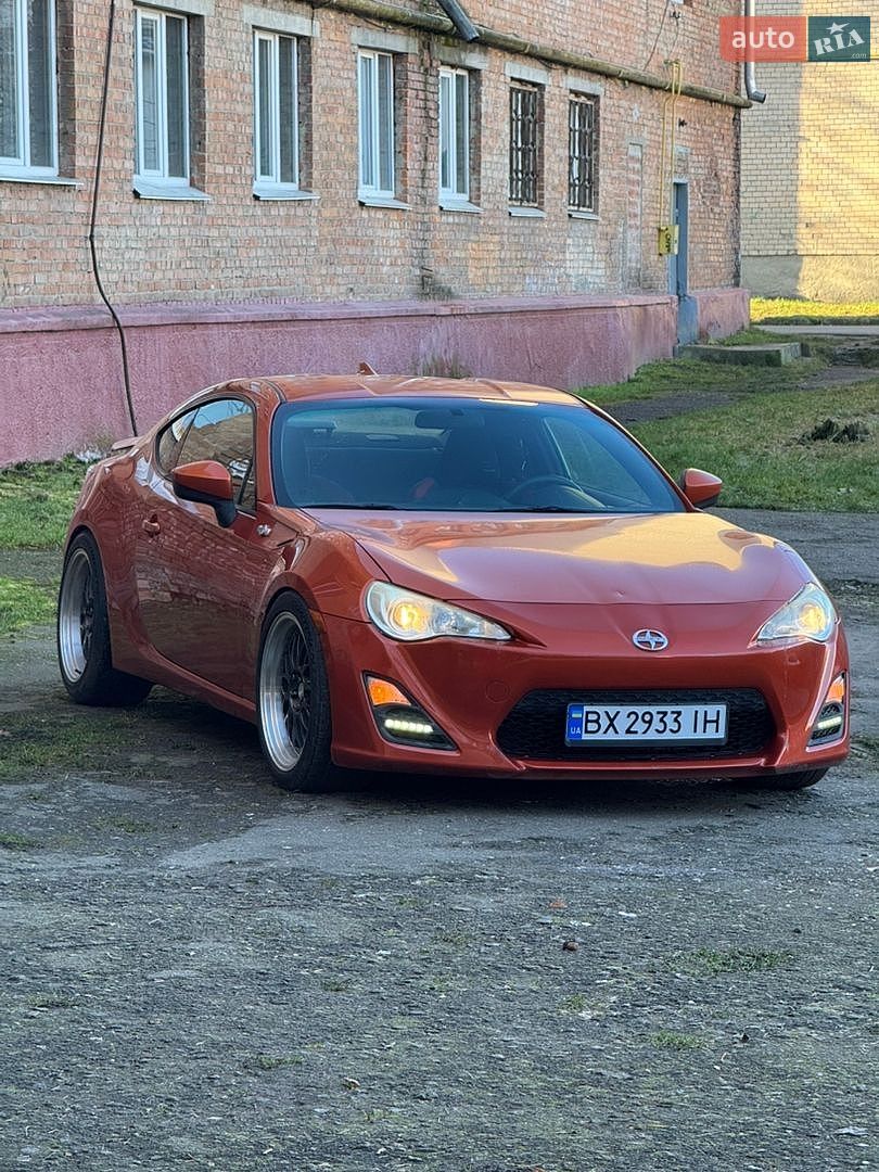 Toyota GT 86 2015 VIN JF1ZNAA14F8711531 фото оголошення 4 з 44