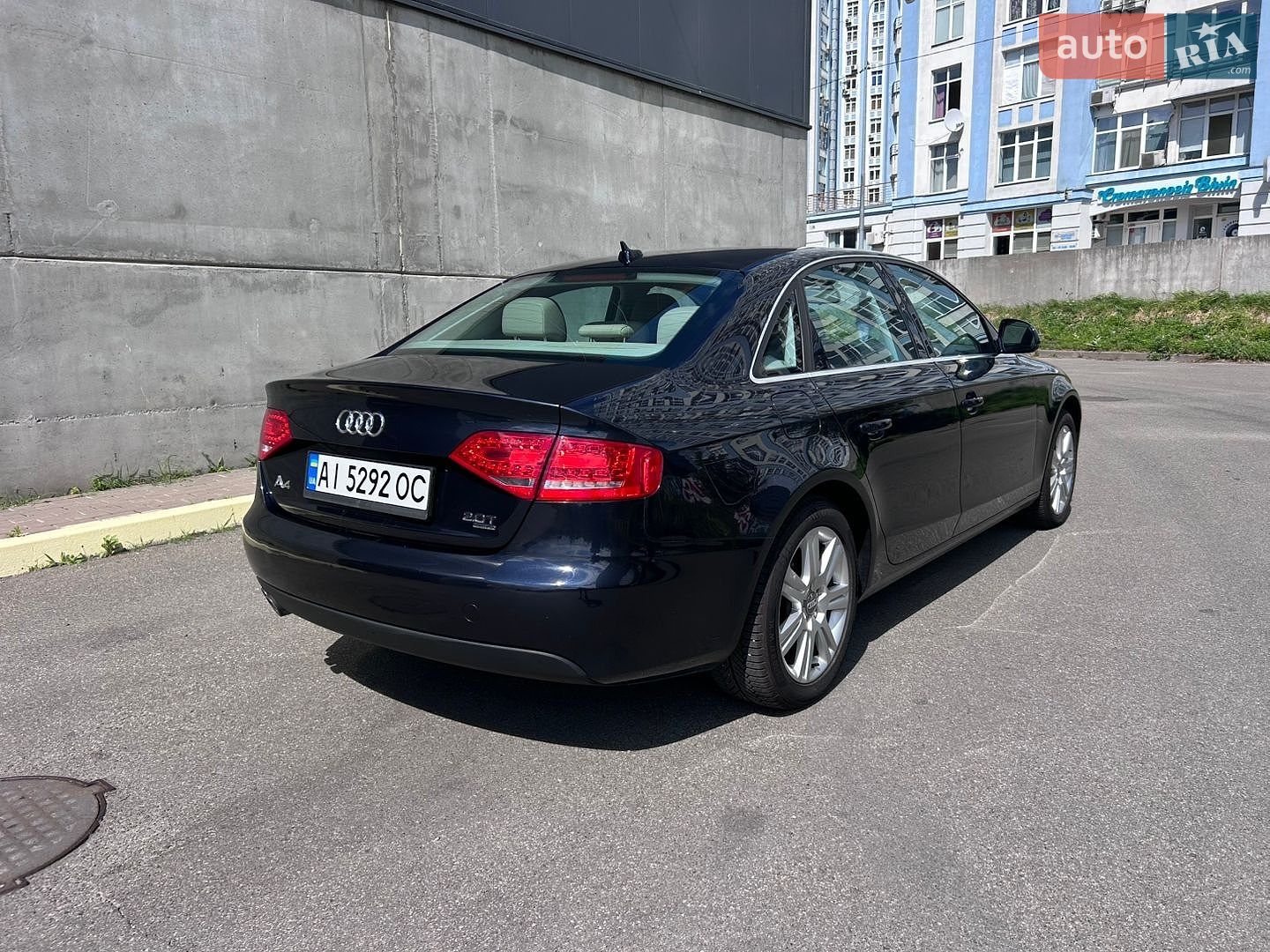 Audi A4 2011 VIN WAUBFAFL2CN004621 фото оголошення 5 з 16