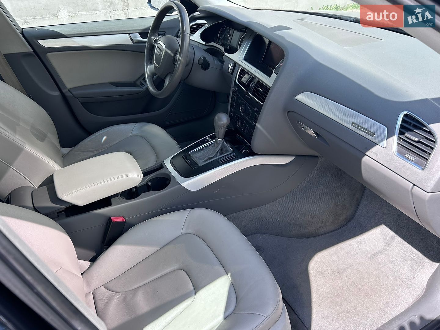 Audi A4 2011 VIN WAUBFAFL2CN004621 фото оголошення 10 з 16