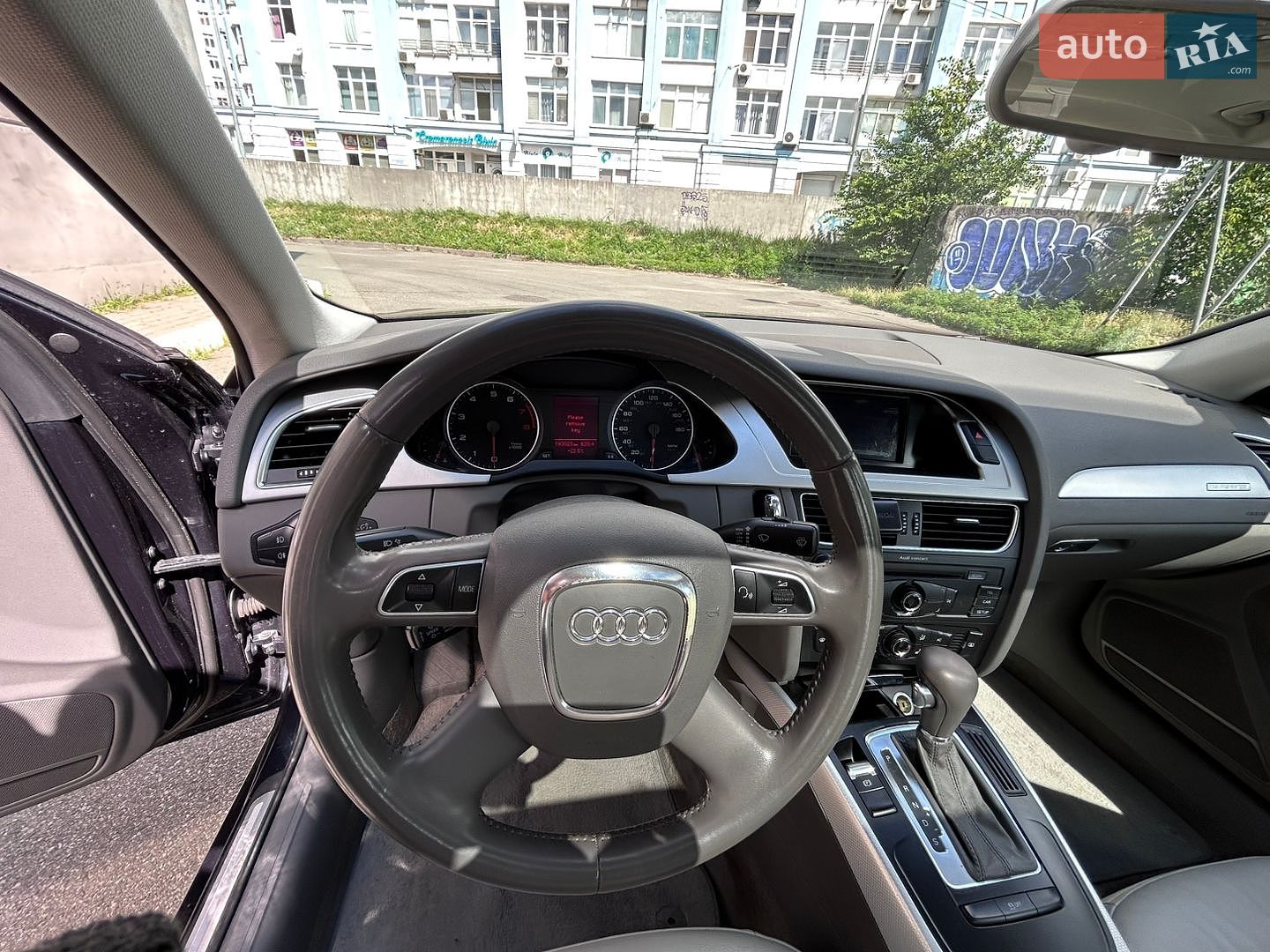 Audi A4 2011 VIN WAUBFAFL2CN004621 фото оголошення 12 з 16