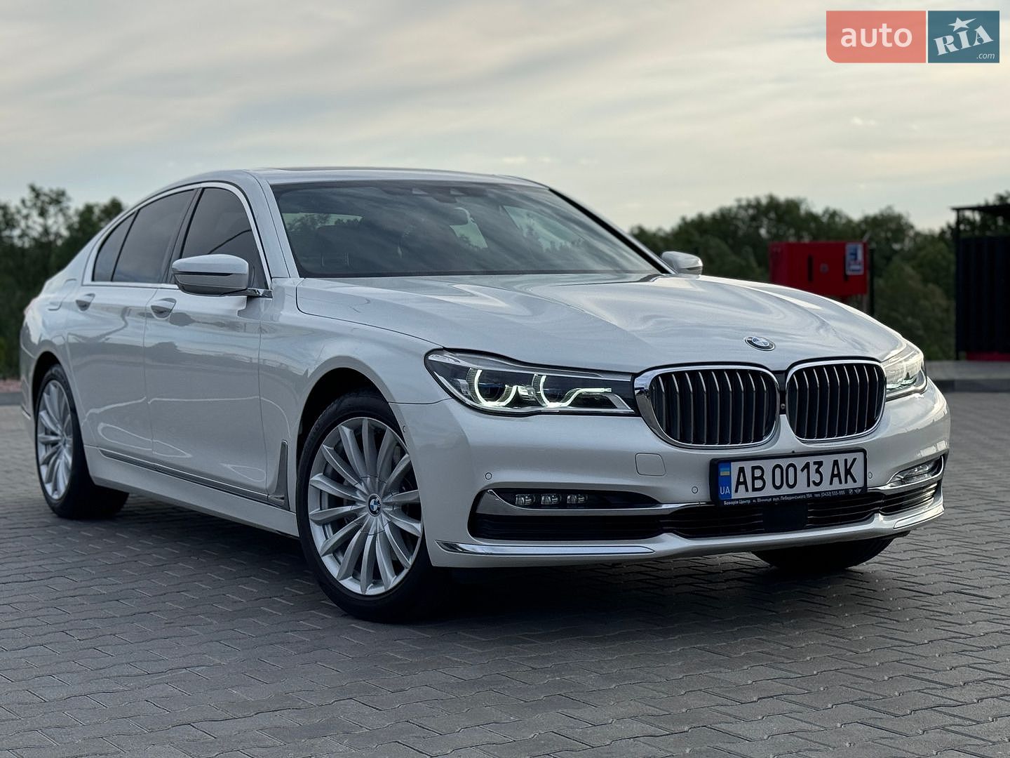 BMW 7 Series 2016 VIN WBA7C61080G759362 фото оголошення 3 з 59