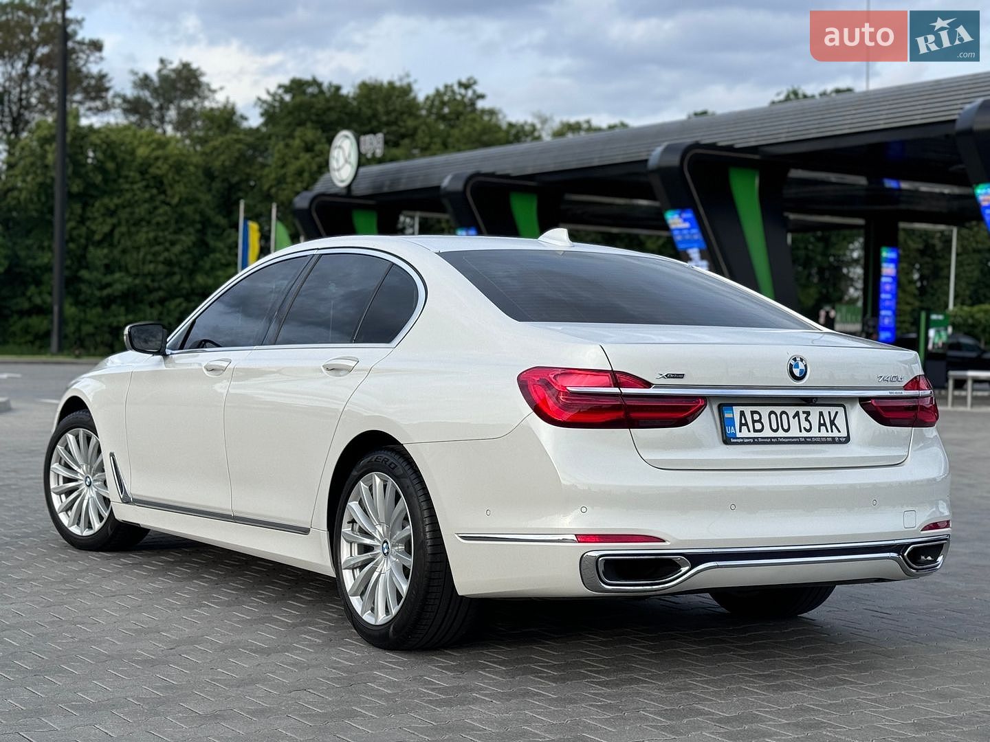 BMW 7 Series 2016 VIN WBA7C61080G759362 фото оголошення 4 з 59