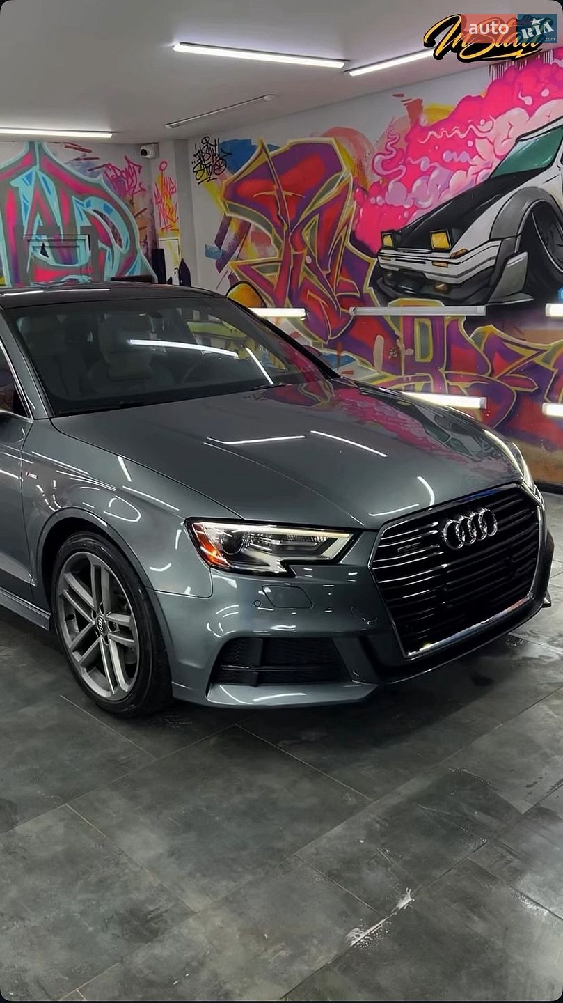 Audi A3 2018 VIN WAUJ8GFF1J1076319 фото оголошення 2 з 19