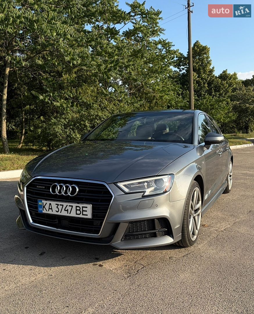 Audi A3 2018 VIN WAUJ8GFF1J1076319 фото оголошення 5 з 19