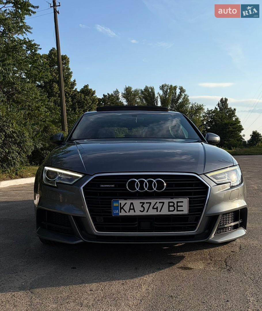 Audi A3 2018 VIN WAUJ8GFF1J1076319 фото оголошення 4 з 19