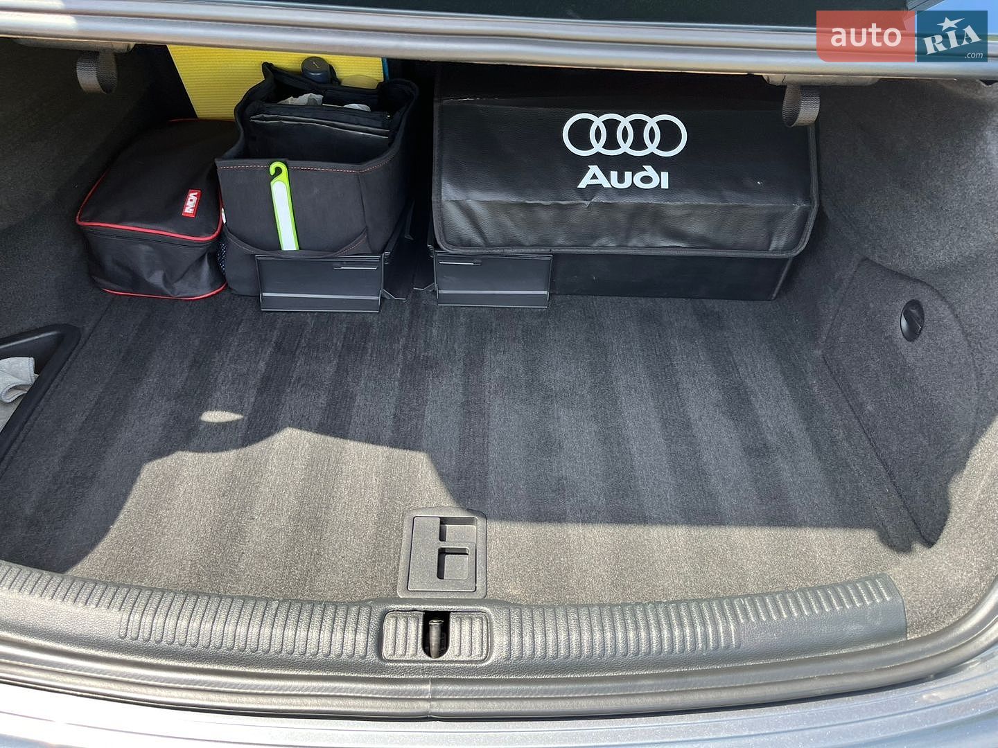 Audi A3 2018 VIN WAUJ8GFF1J1076319 фото оголошення 18 з 19