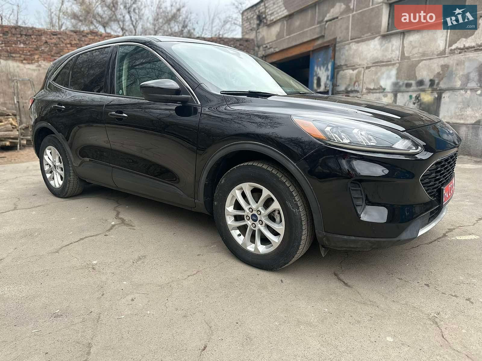 Ford Escape 2020 VIN 1FMCU9G61LUB54287 фото оголошення 6 з 17