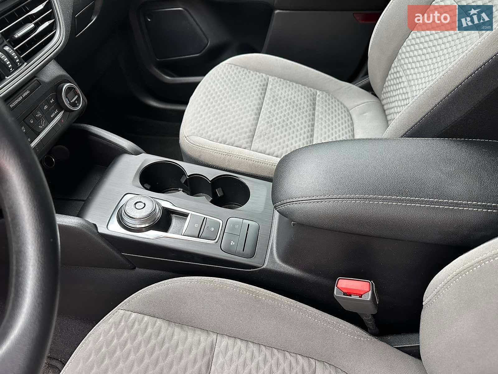 Ford Escape 2020 VIN 1FMCU9G61LUB54287 фото оголошення 12 з 17