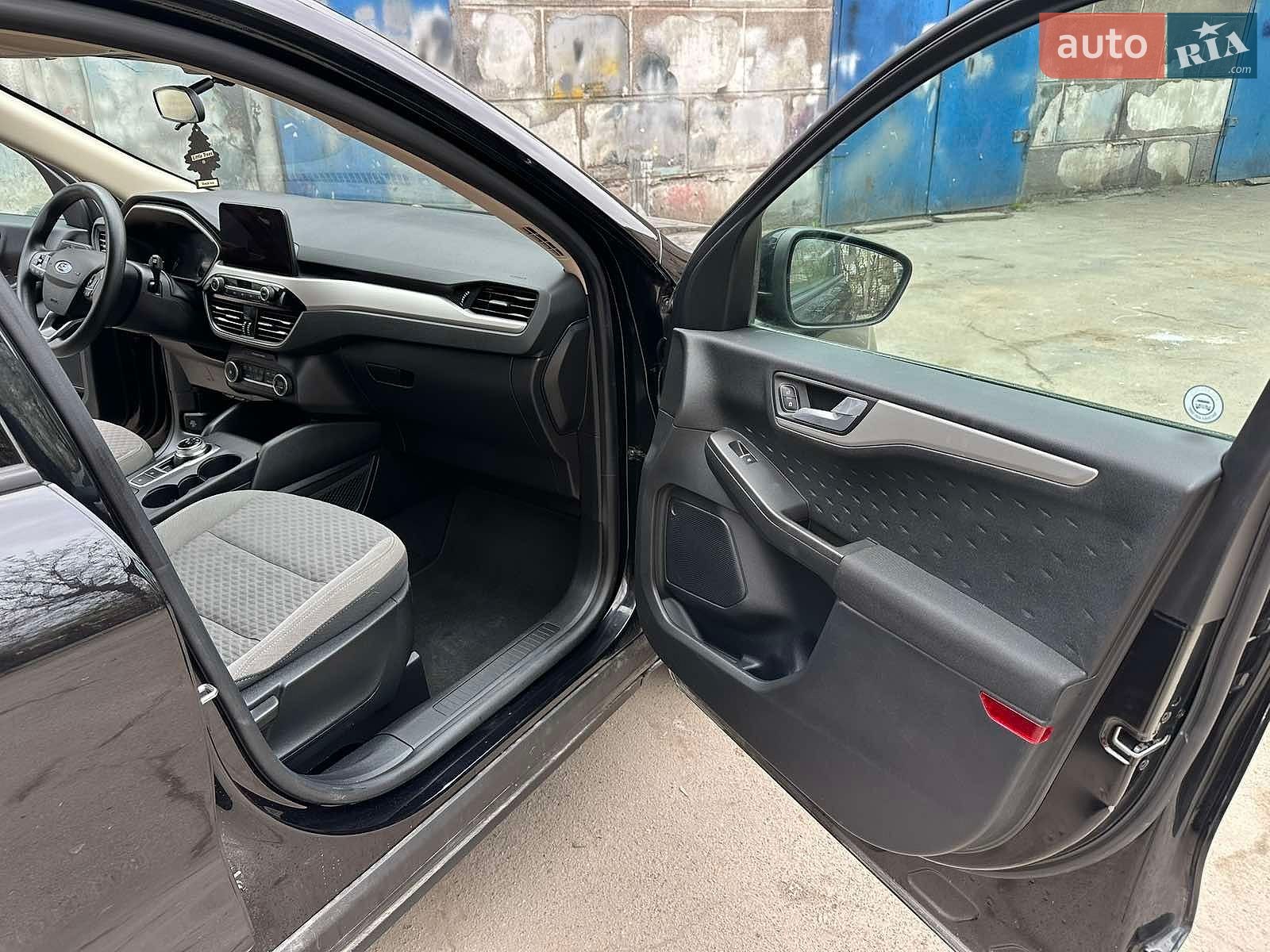 Ford Escape 2020 VIN 1FMCU9G61LUB54287 фото оголошення 16 з 17
