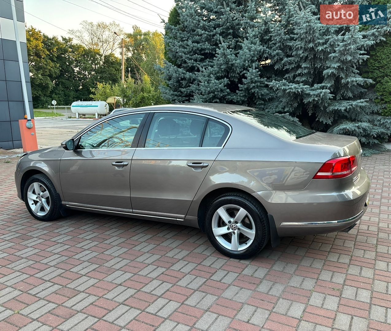 Volkswagen Passat 2011 VIN WVWZZZ3CZCP012266 фото оголошення 3 з 19