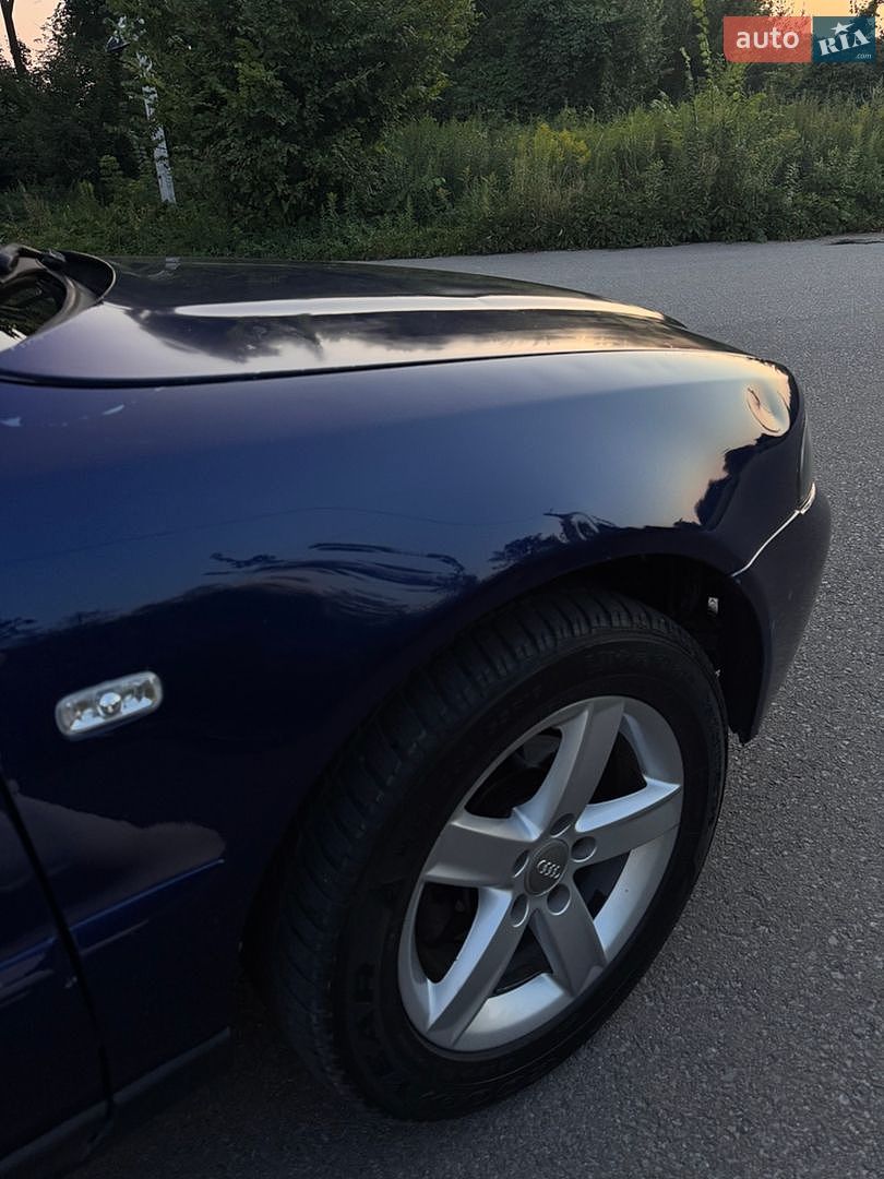 Audi A4 1998 VIN WAUZZZ8DZWA166115 фото оголошення 15 з 28