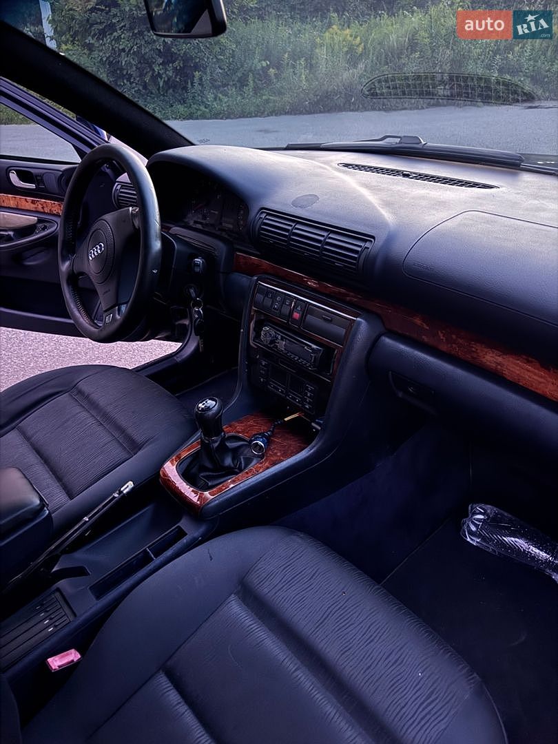Audi A4 1998 VIN WAUZZZ8DZWA166115 фото оголошення 18 з 28