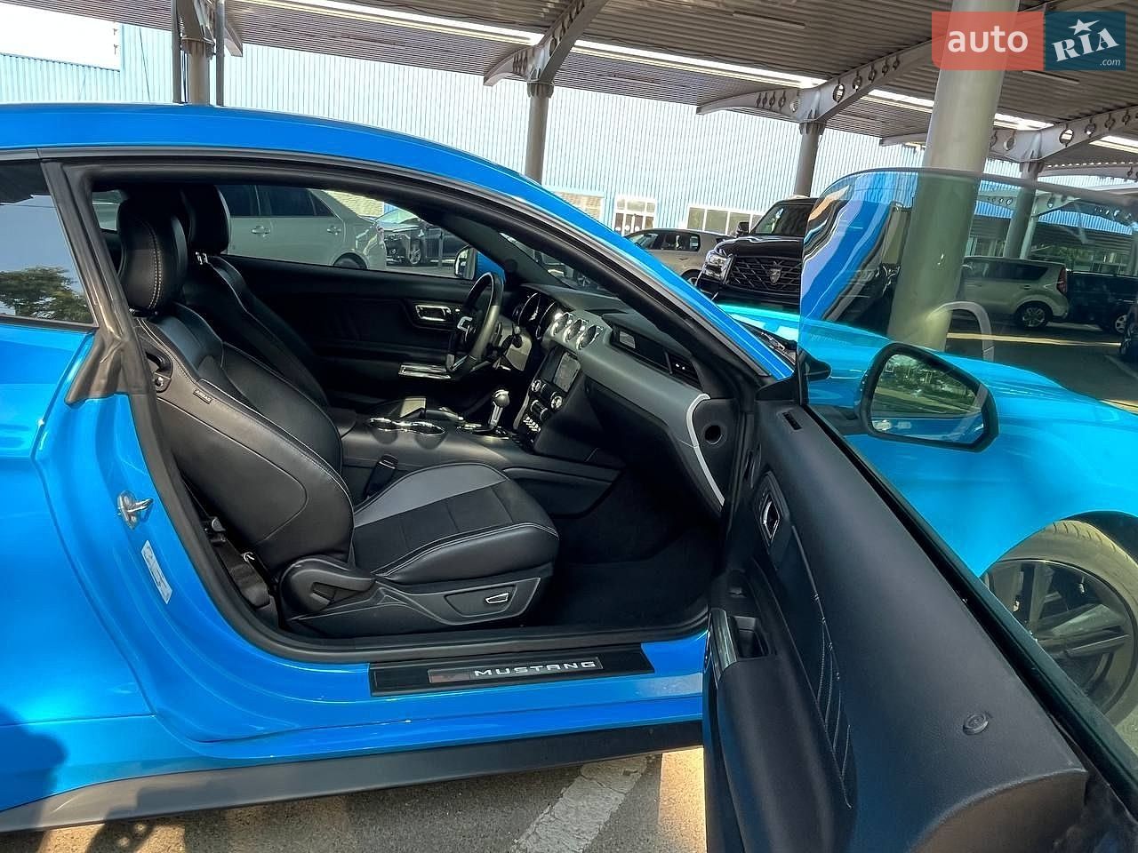 Ford Mustang 2017 VIN 1FA6P8TH5H5285983 фото оголошення 24 з 33