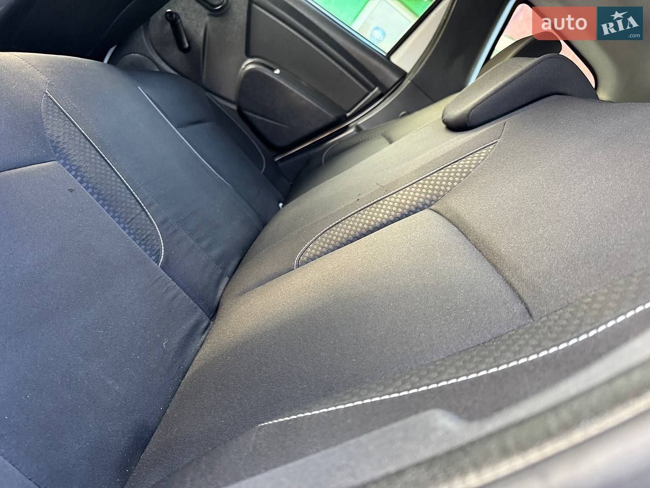 Renault Duster 2017 VIN VF1HSRADG57318391 фото оголошення 16 з 28