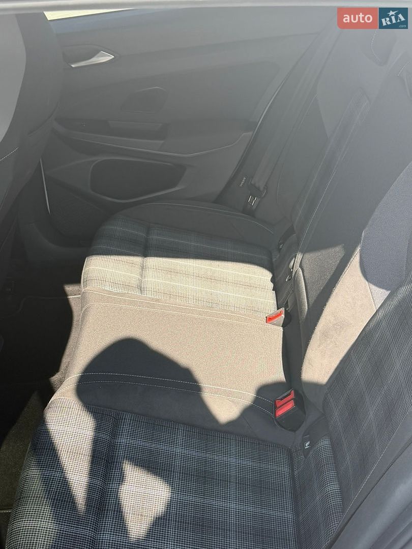 Volkswagen Golf 2022 VIN WVWZZZCDZNW021906 фото оголошення 14 з 31