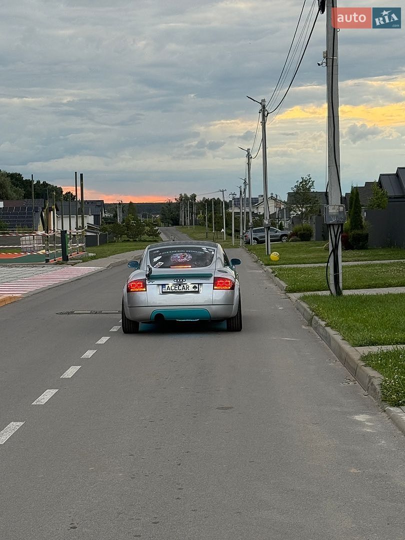 Audi TT 2003 VIN TRUZZZ8N341003448 фото оголошення 2 з 18