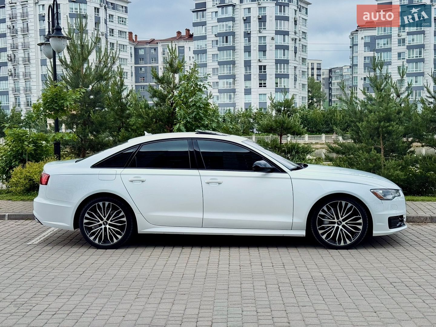 Audi A6 2017 VIN WAUC8AFCXJN048796 фото оголошення 16 з 89