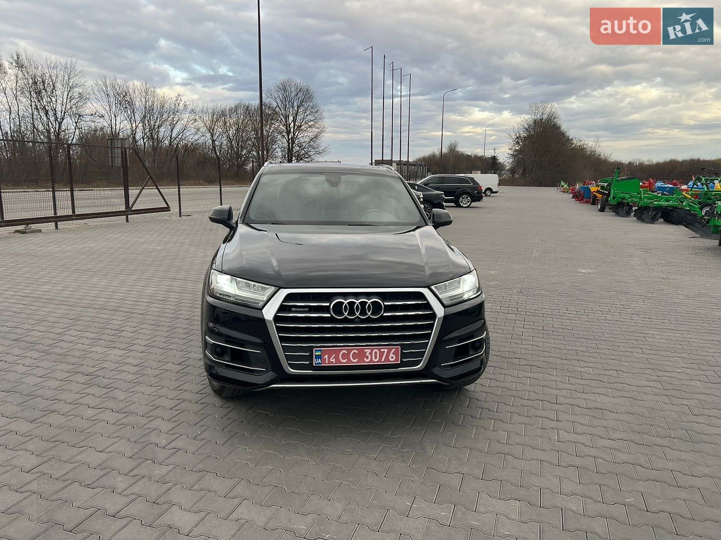 Audi Q7 2016 VIN WA1LAAF78HD037638 фото оголошення 6 з 23