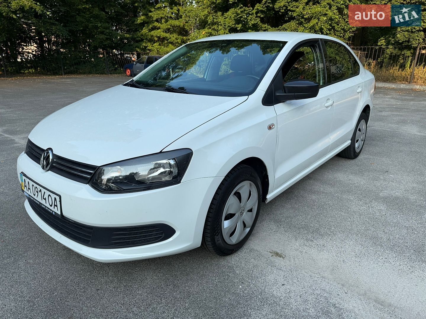 Volkswagen Polo 2013 VIN XW8ZZZ61ZDG061019 фото оголошення 10 з 31