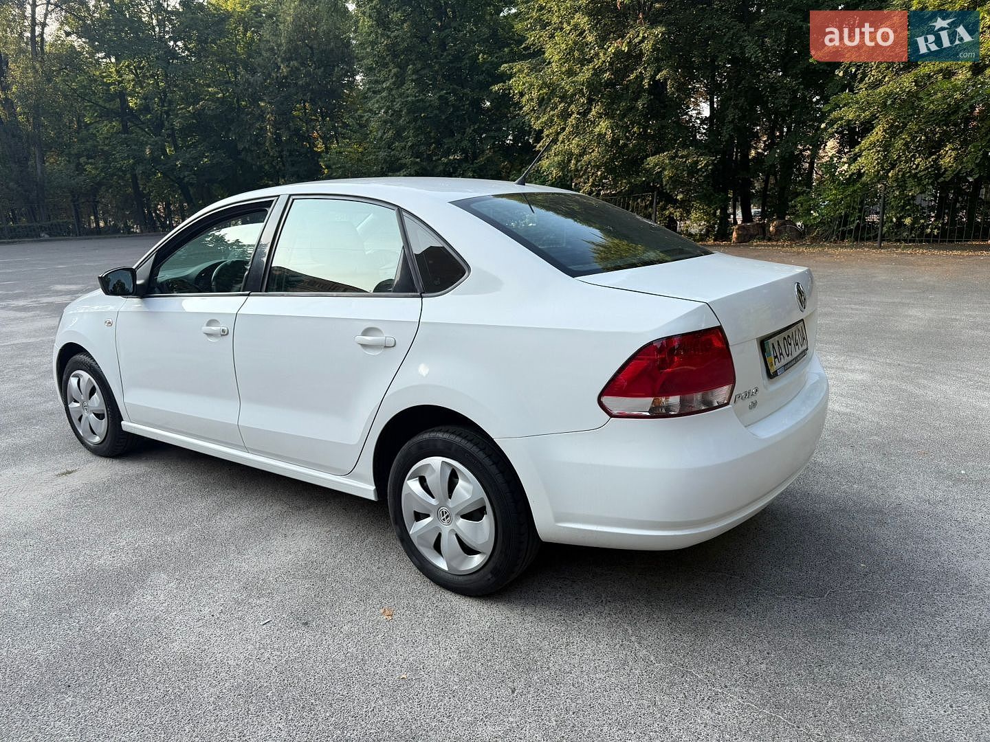 Volkswagen Polo 2013 VIN XW8ZZZ61ZDG061019 фото оголошення 11 з 31