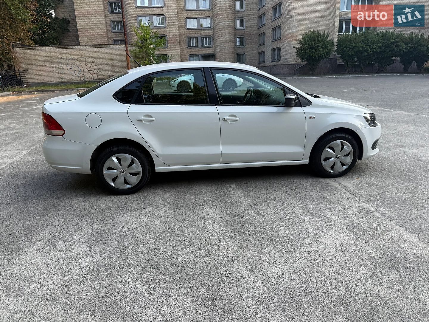 Volkswagen Polo 2013 VIN XW8ZZZ61ZDG061019 фото оголошення 13 з 31