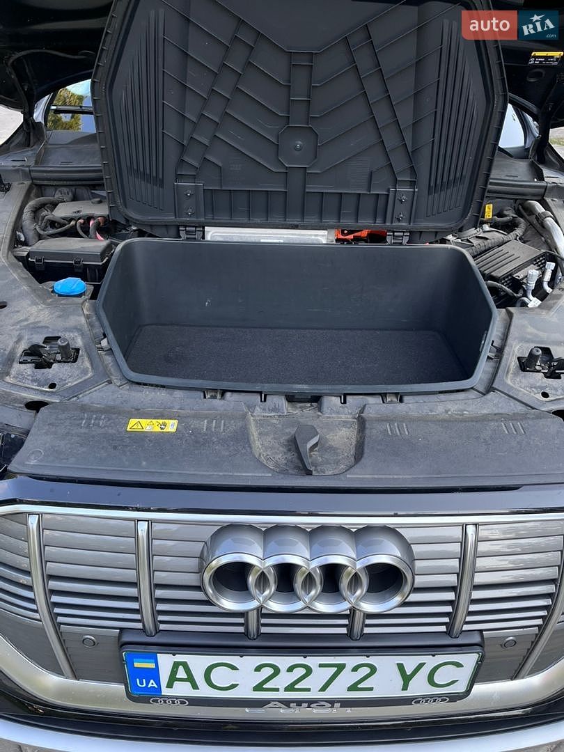 Audi e-tron 2019 VIN WAUZZZGE3LB014239 фото оголошення 22 з 30