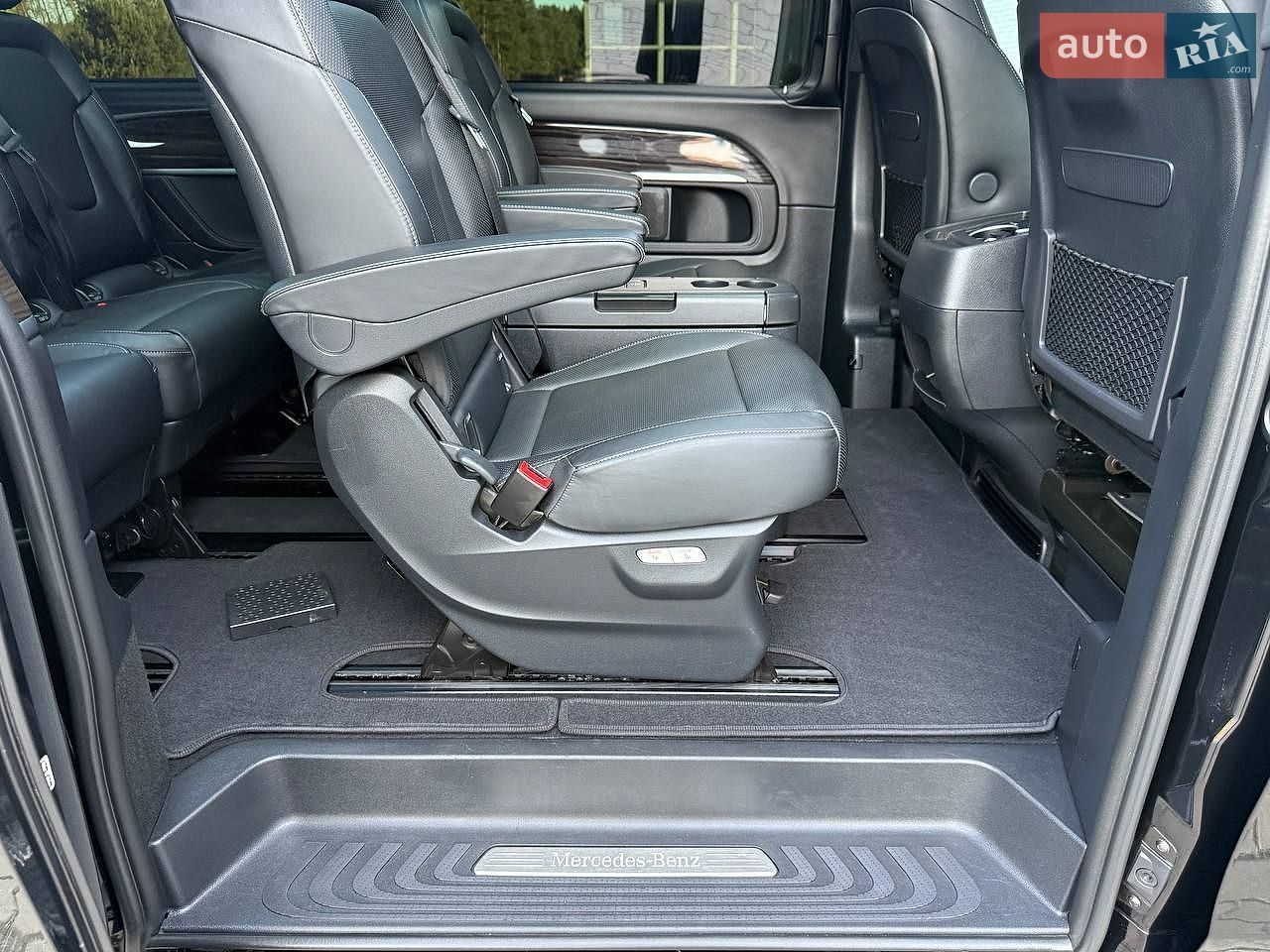 Mercedes-Benz V-Class 2018 VIN WDF44781313331414 фото оголошення 75 з 82