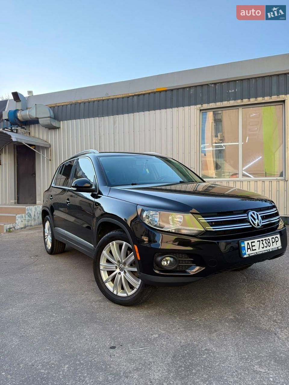 Volkswagen Tiguan 2013 VIN WVGAV3AXXDW579810 фото оголошення 2 з 16