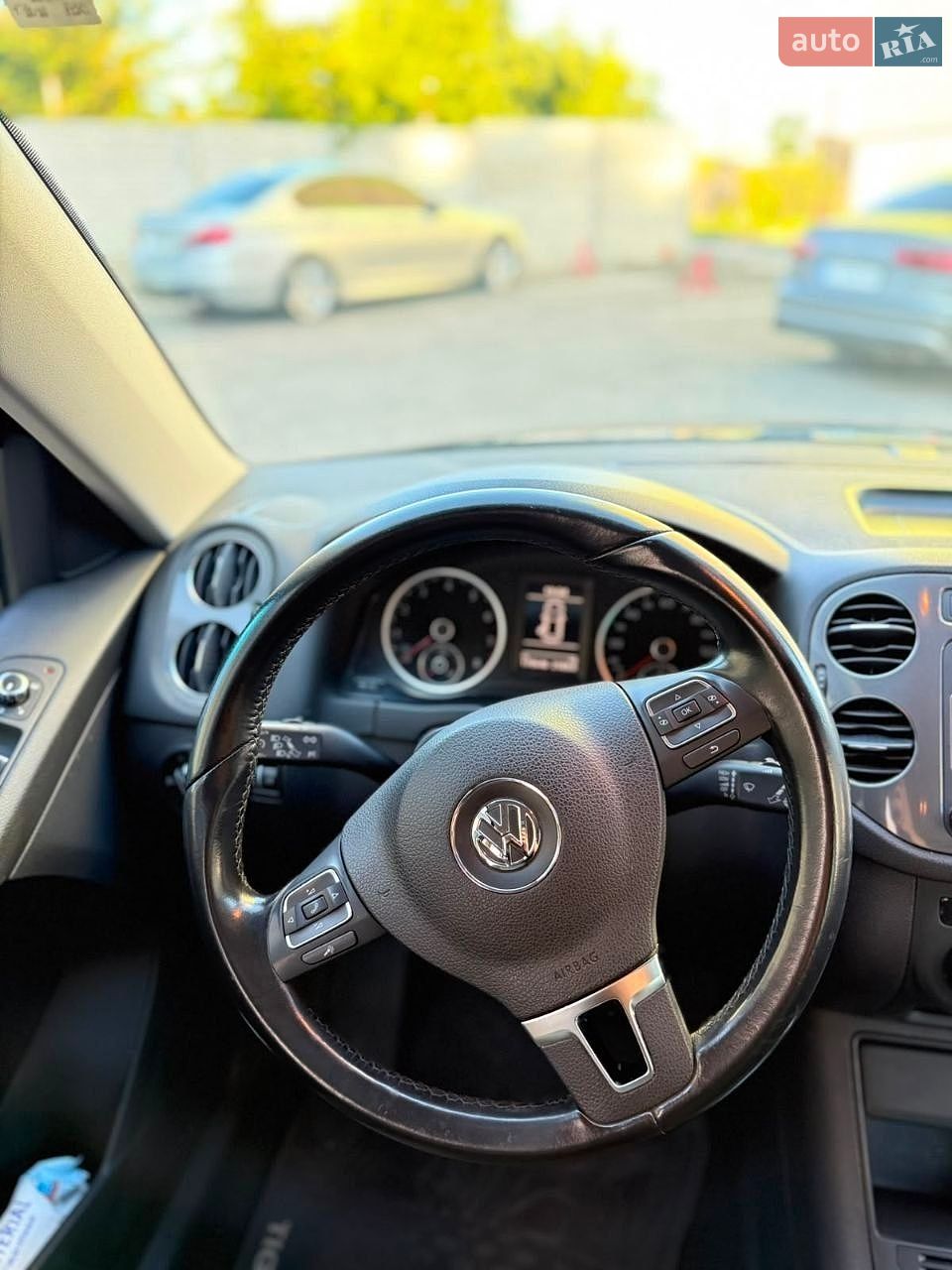Volkswagen Tiguan 2013 VIN WVGAV3AXXDW579810 фото оголошення 8 з 16