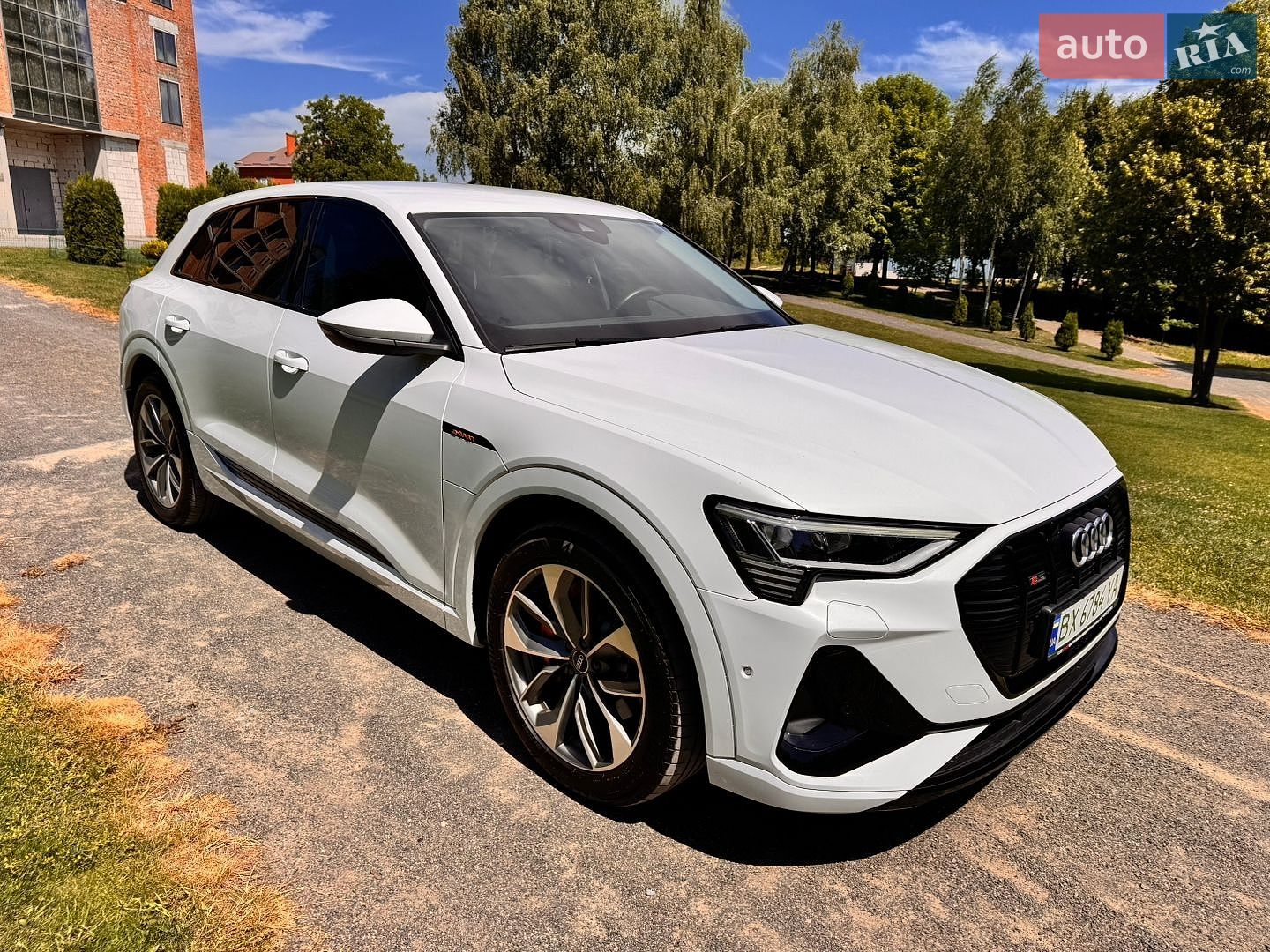 Audi e-tron 2022 VIN WAUZZZGE7NB034187 фото оголошення 9 з 66