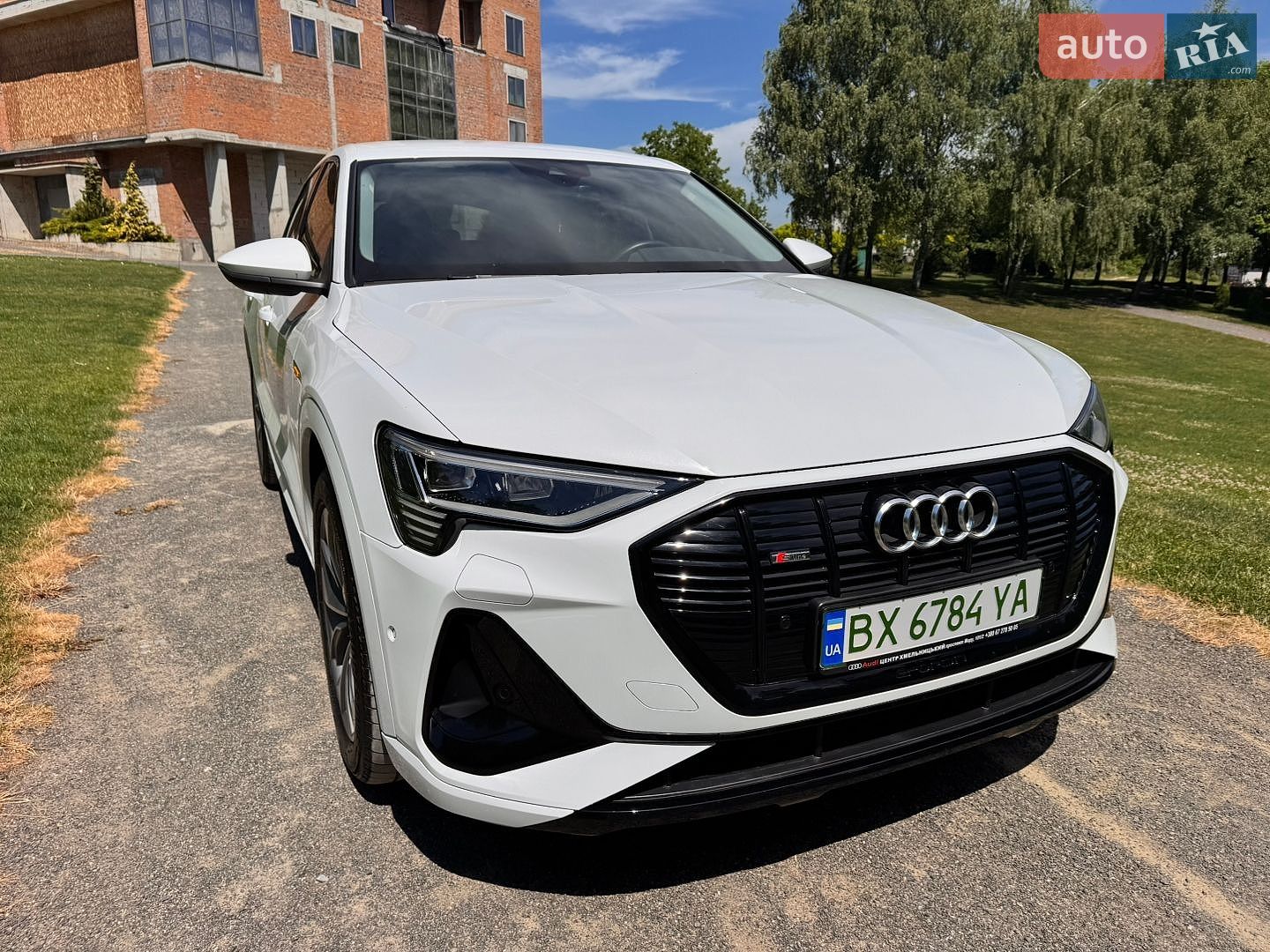 Audi e-tron 2022 VIN WAUZZZGE7NB034187 фото оголошення 11 з 66