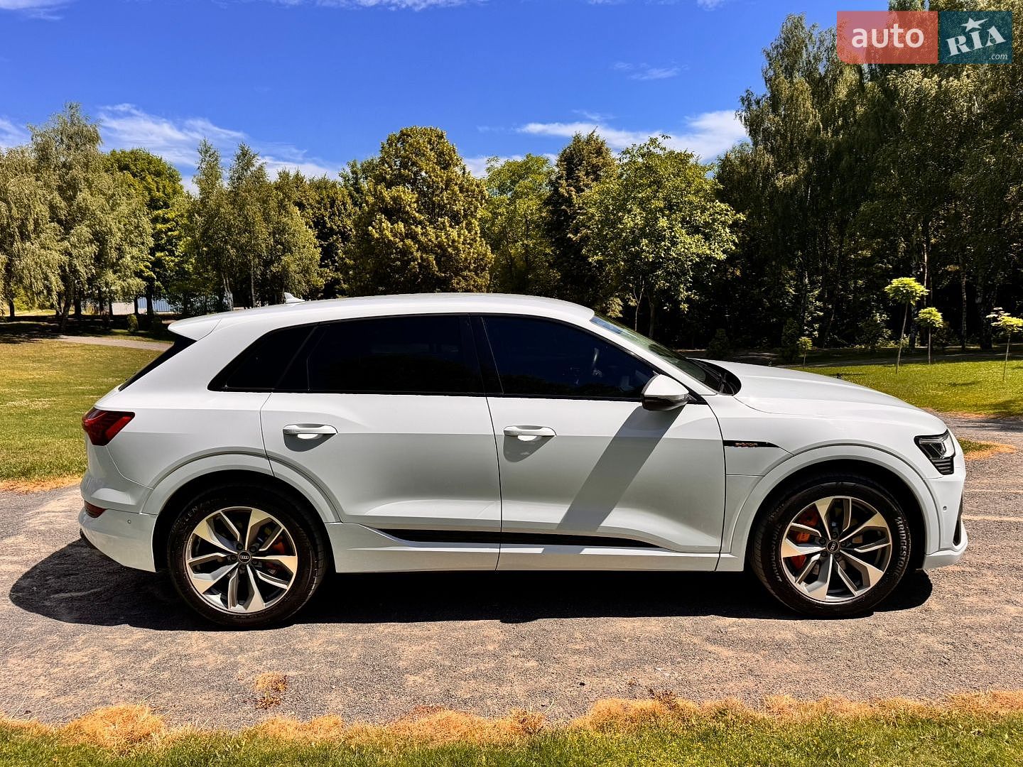 Audi e-tron 2022 VIN WAUZZZGE7NB034187 фото оголошення 12 з 66