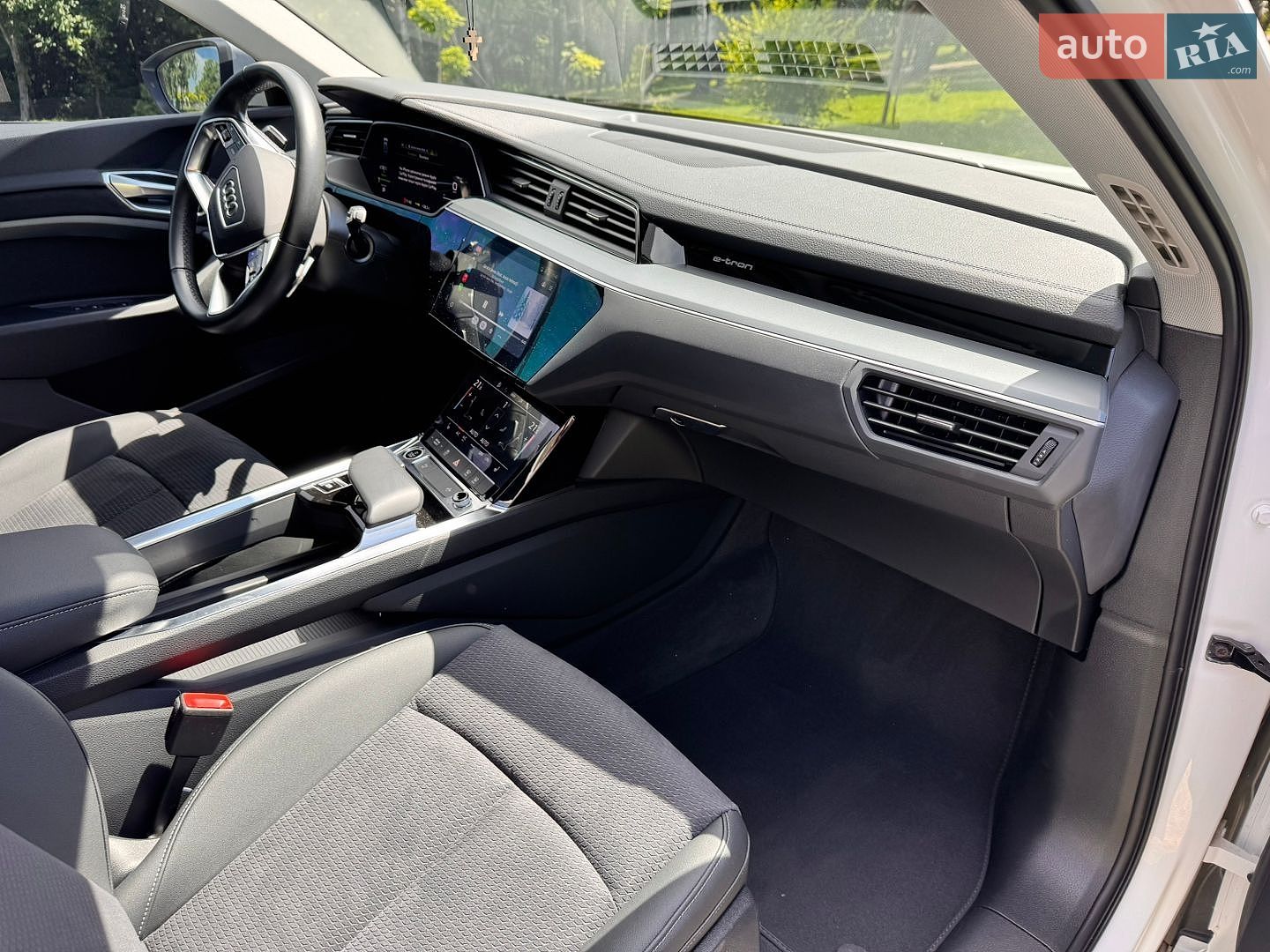 Audi e-tron 2022 VIN WAUZZZGE7NB034187 фото оголошення 27 з 66