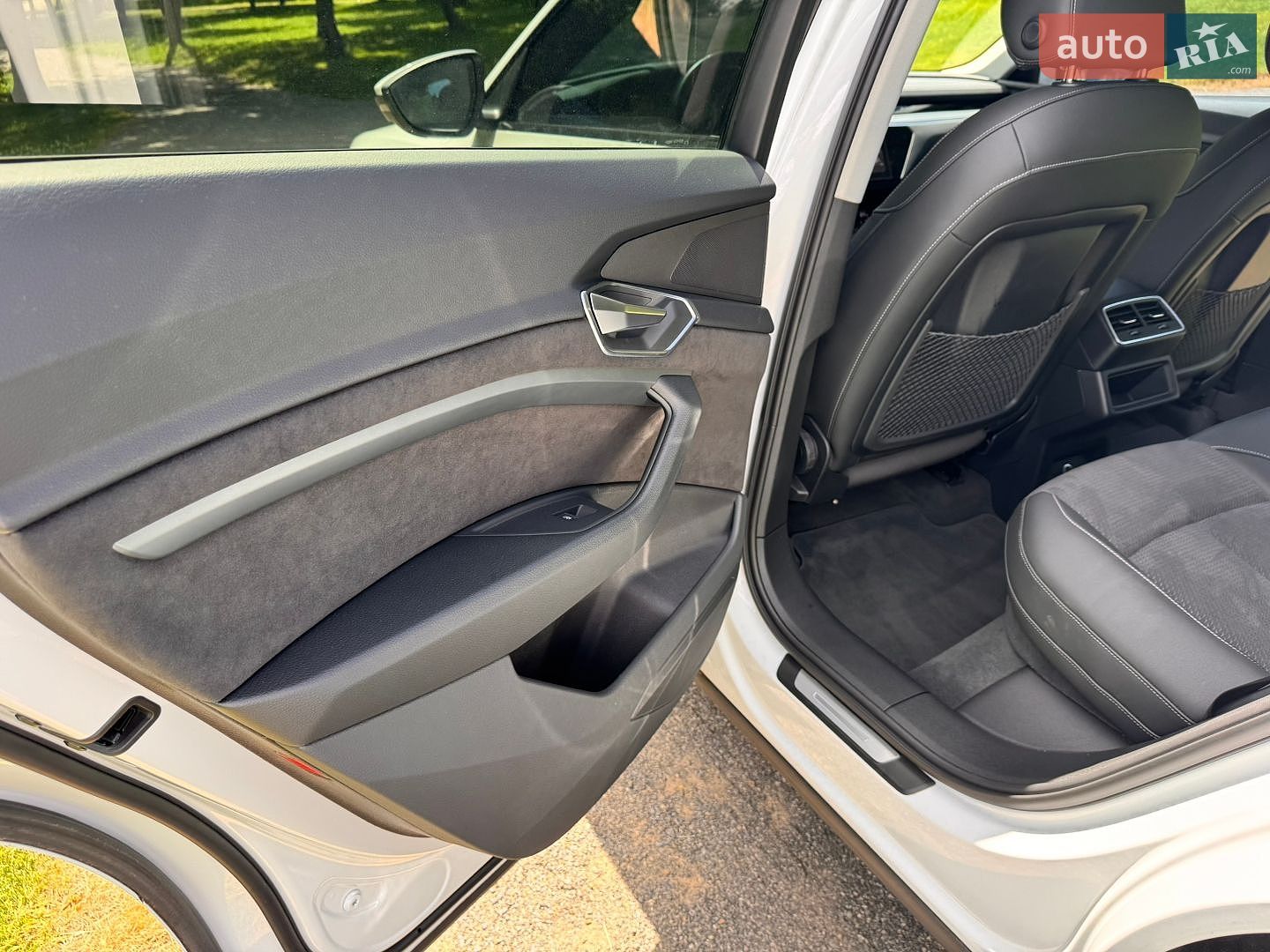 Audi e-tron 2022 VIN WAUZZZGE7NB034187 фото оголошення 34 з 66