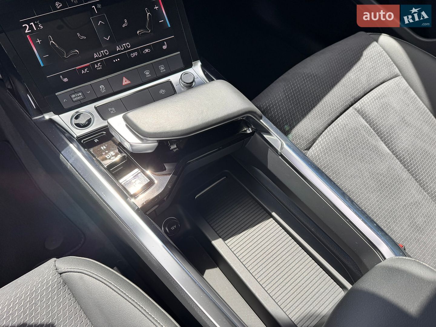Audi e-tron 2022 VIN WAUZZZGE7NB034187 фото оголошення 44 з 66