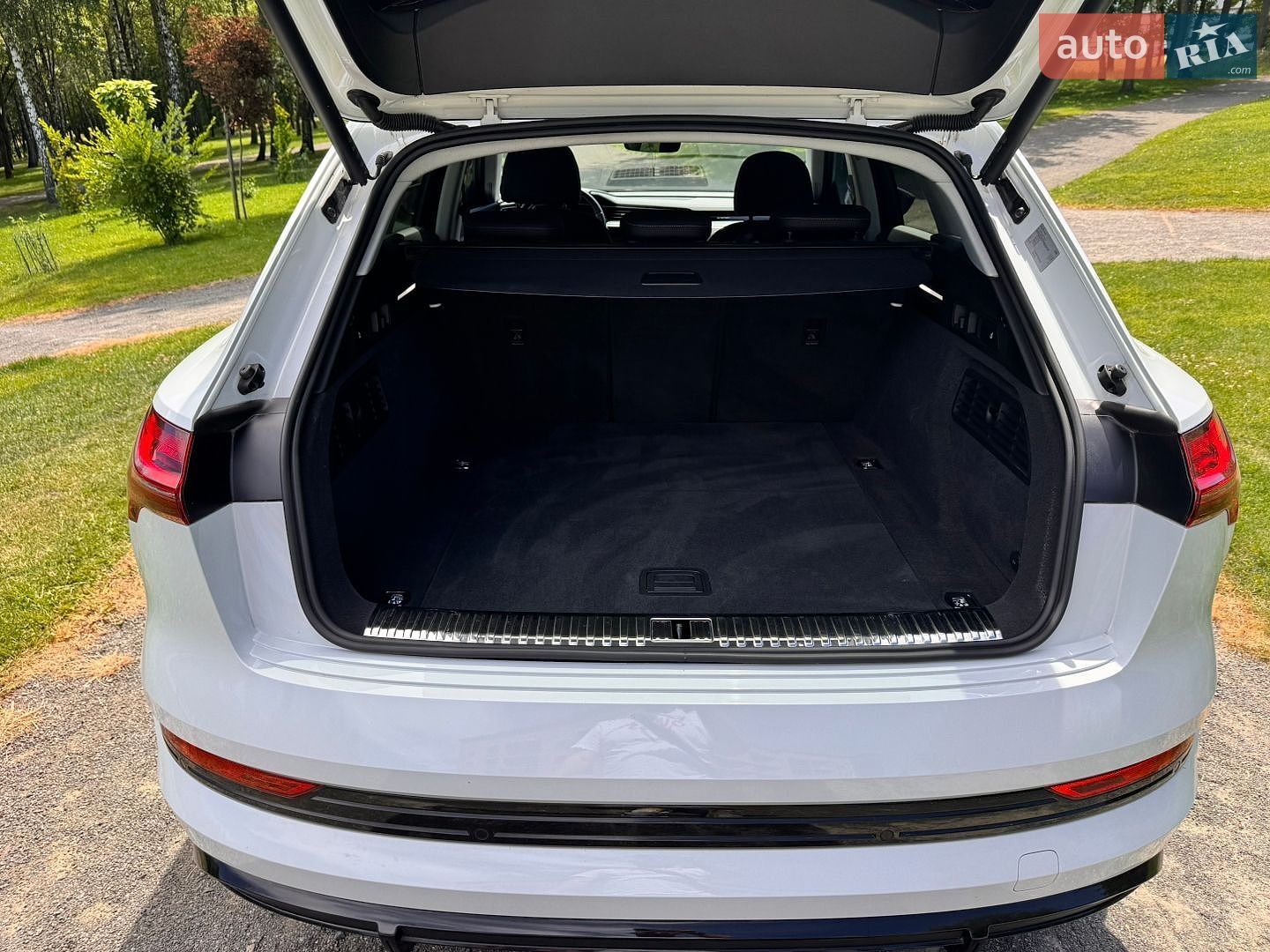 Audi e-tron 2022 VIN WAUZZZGE7NB034187 фото оголошення 50 з 66