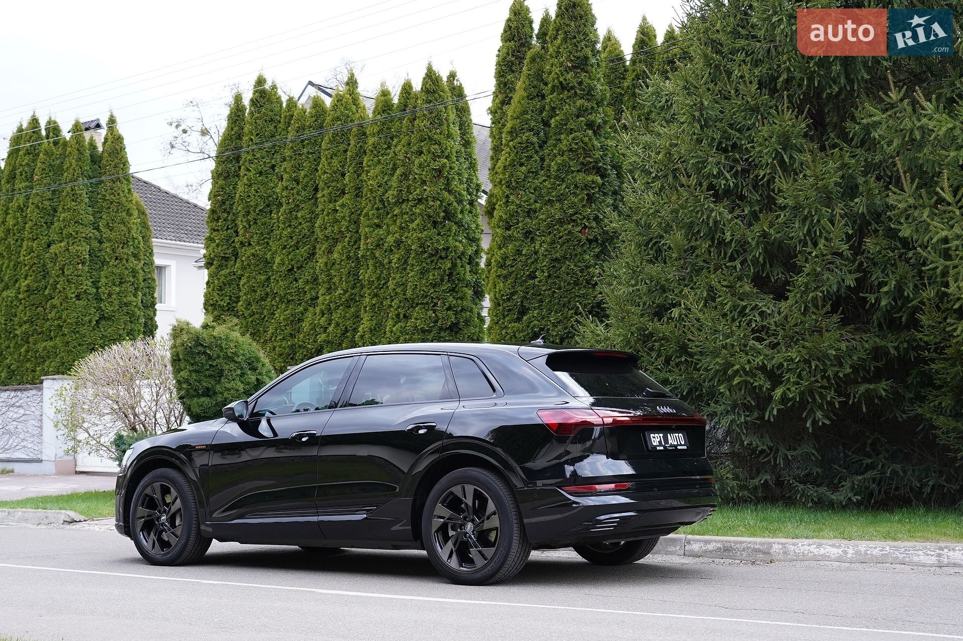 Audi e-tron 2022 VIN WAUZZZGE4NB033207 фото оголошення 5 з 31