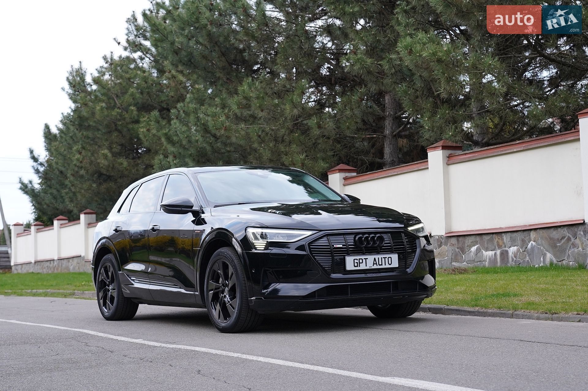 Audi e-tron 2022 VIN WAUZZZGE4NB033207 фото оголошення 8 з 31