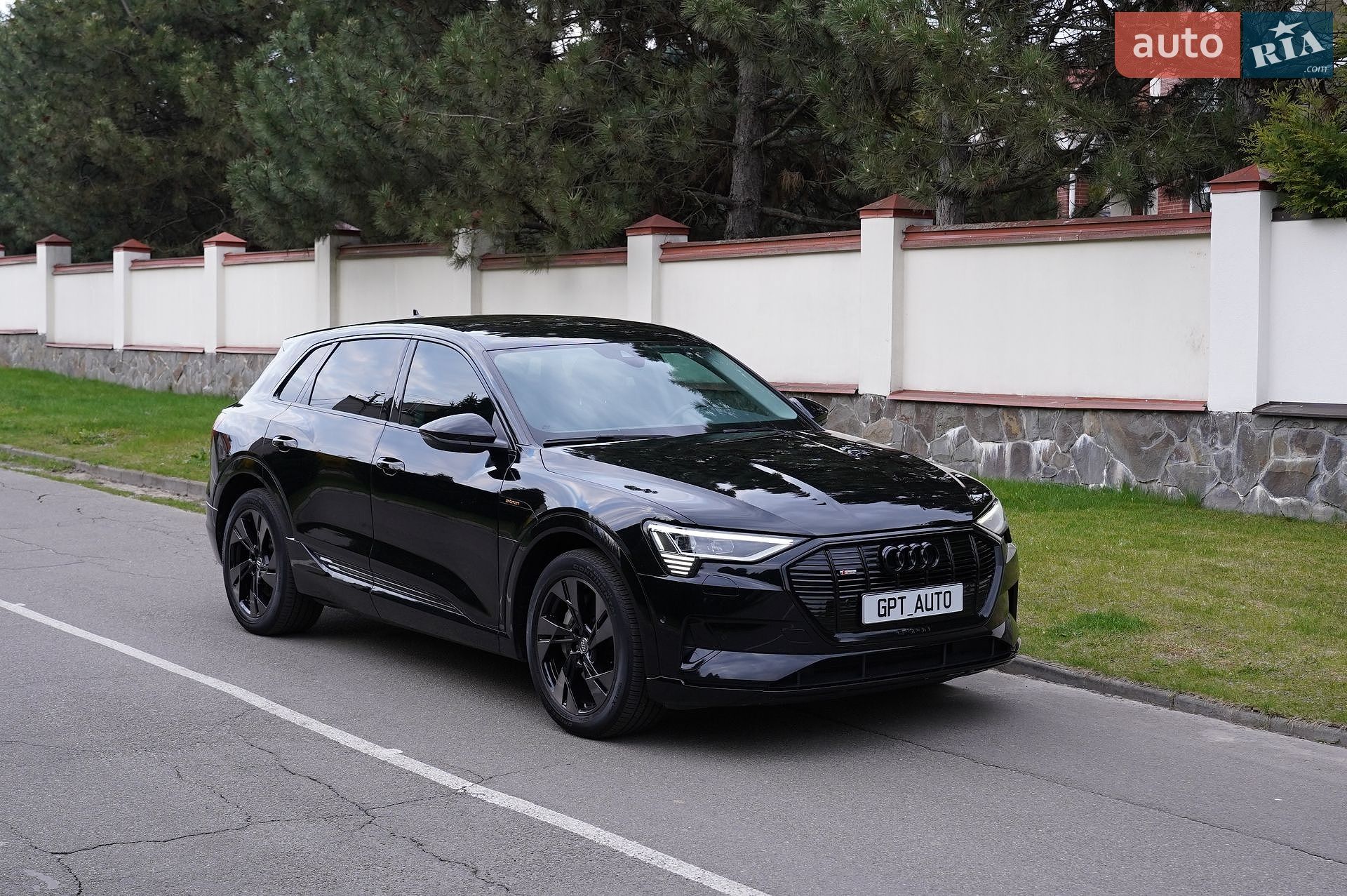 Audi e-tron 2022 VIN WAUZZZGE4NB033207 фото оголошення 30 з 31