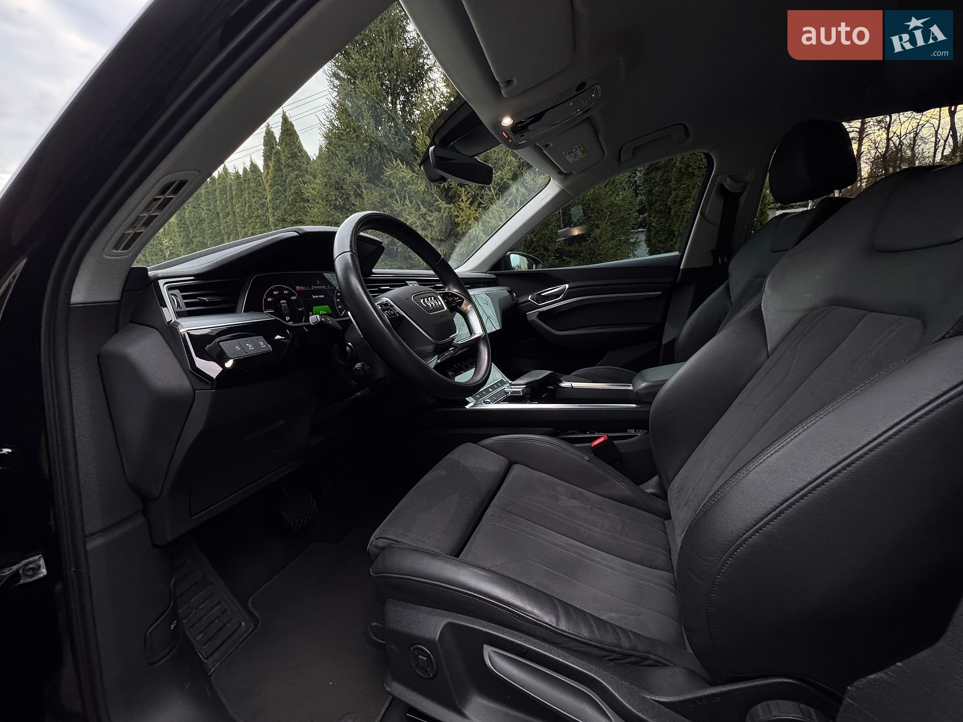Audi e-tron 2022 VIN WAUZZZGE4NB033207 фото оголошення 15 з 31