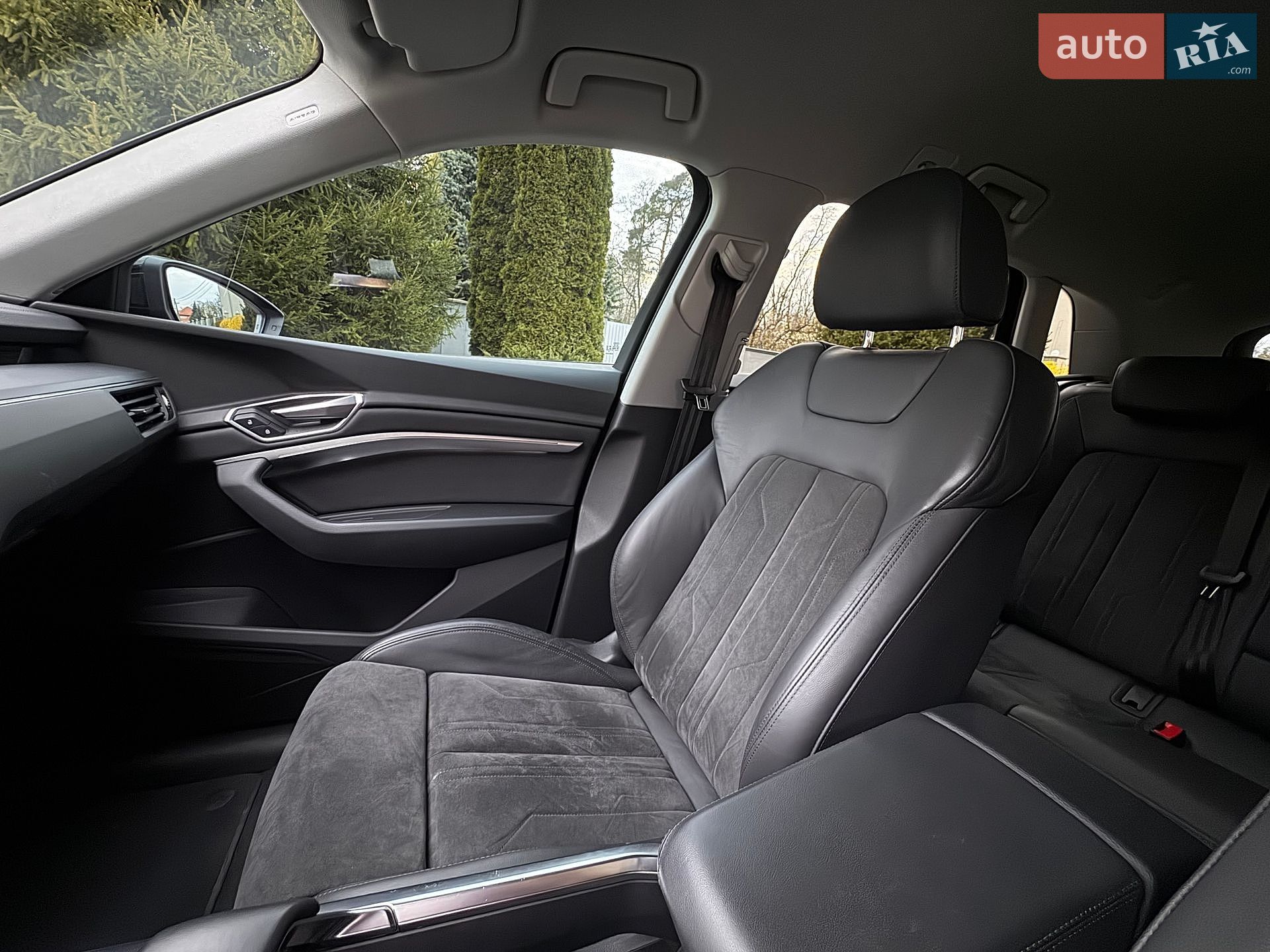 Audi e-tron 2022 VIN WAUZZZGE4NB033207 фото оголошення 20 з 31
