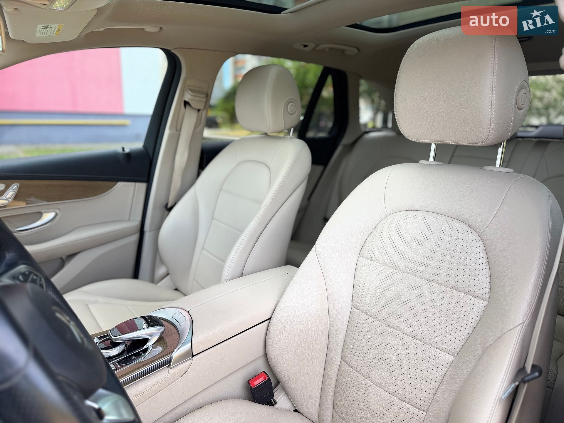 Mercedes-Benz GLC-Class 2019 VIN WDC0G4KB4KF563029 фото оголошення 46 з 53