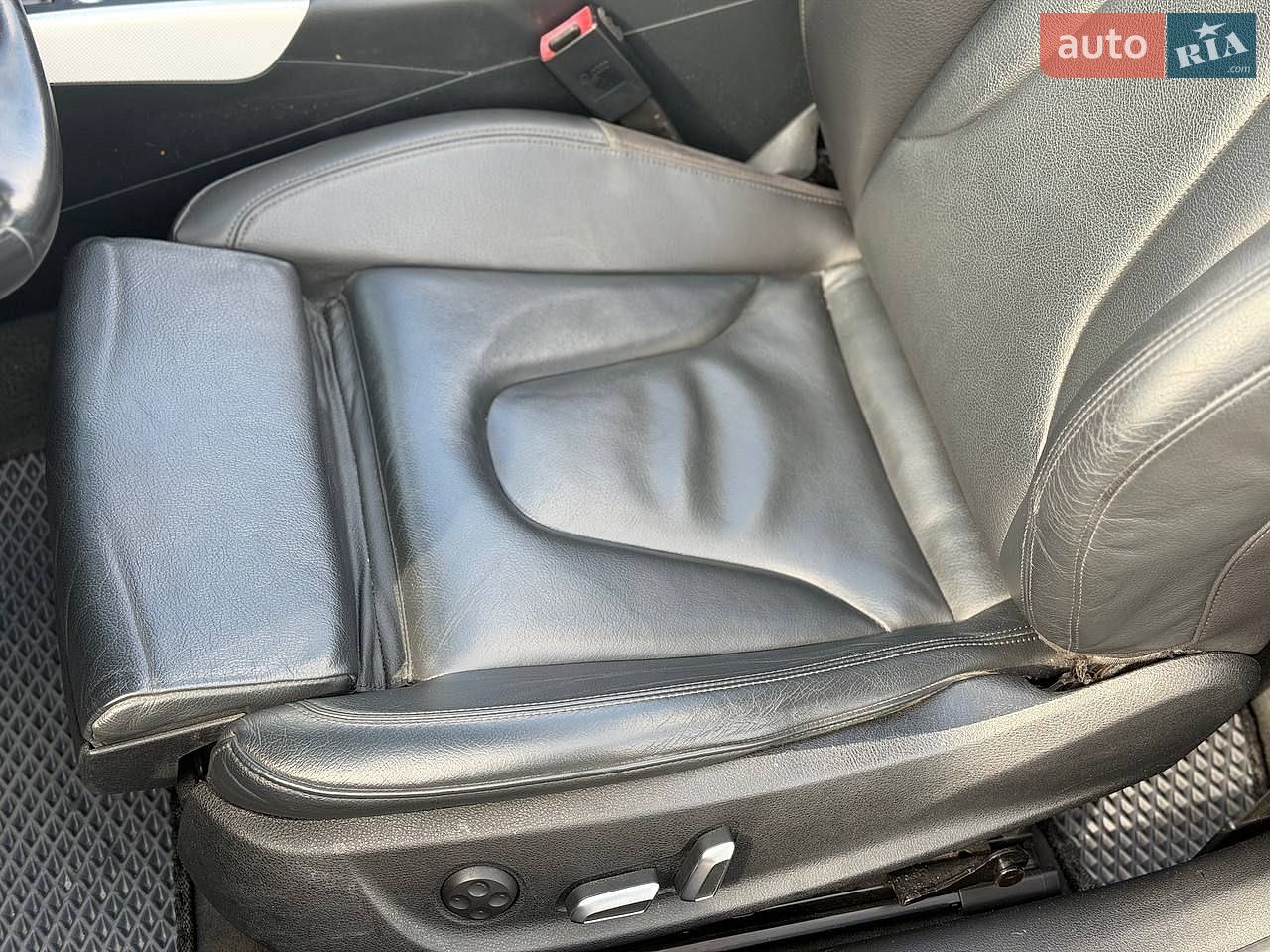Audi A5 2014 VIN WAUMFAFH8FN005605 фото оголошення 13 з 25