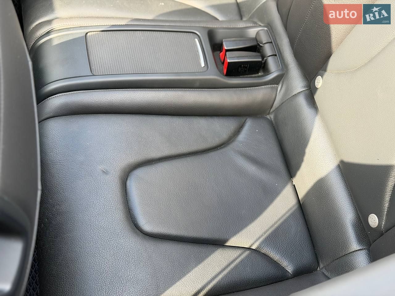 Audi A5 2014 VIN WAUMFAFH8FN005605 фото оголошення 14 з 25