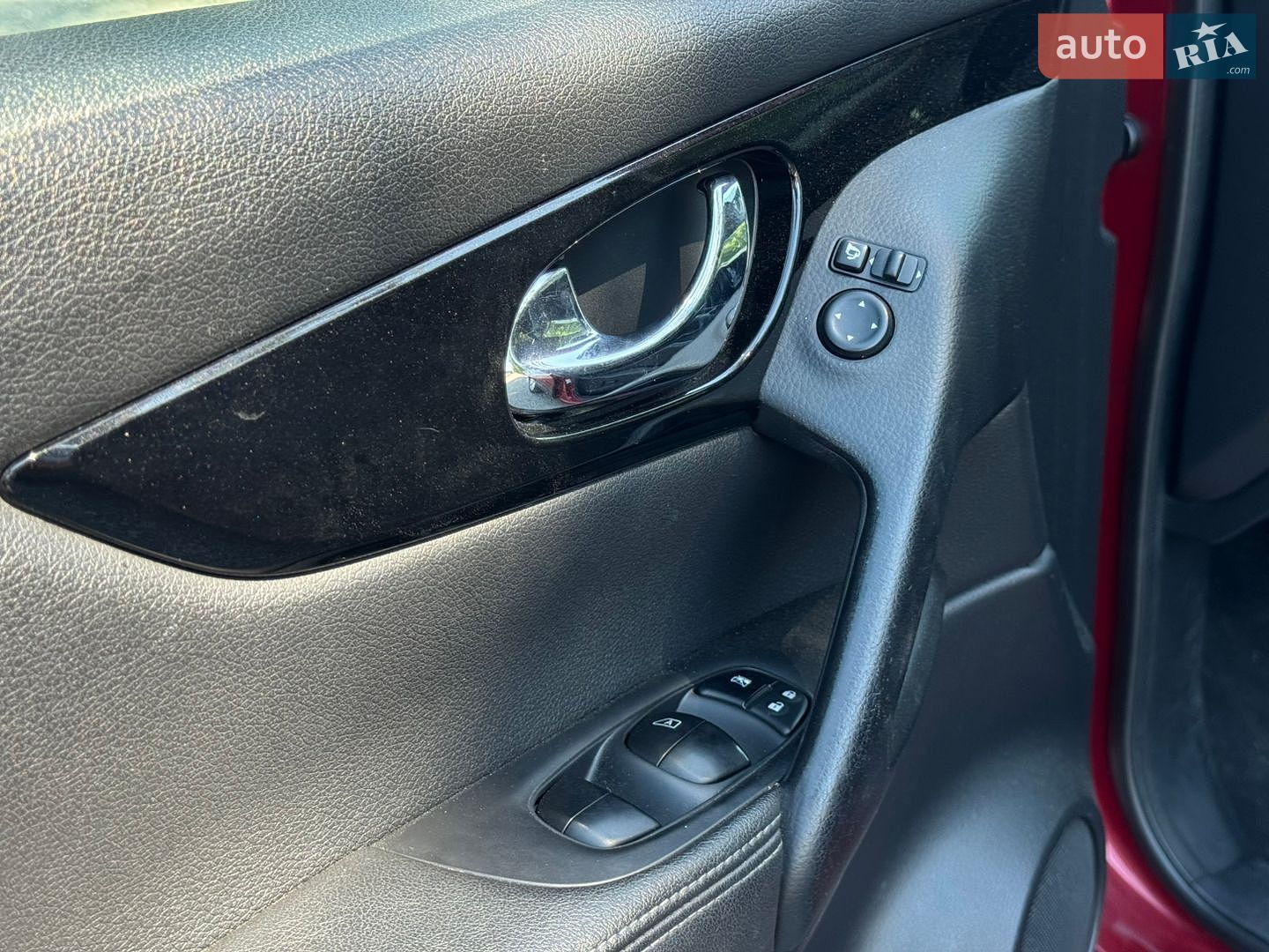 Nissan Qashqai 2014 VIN SJNFEAJ11U1289712 фото оголошення 16 з 47