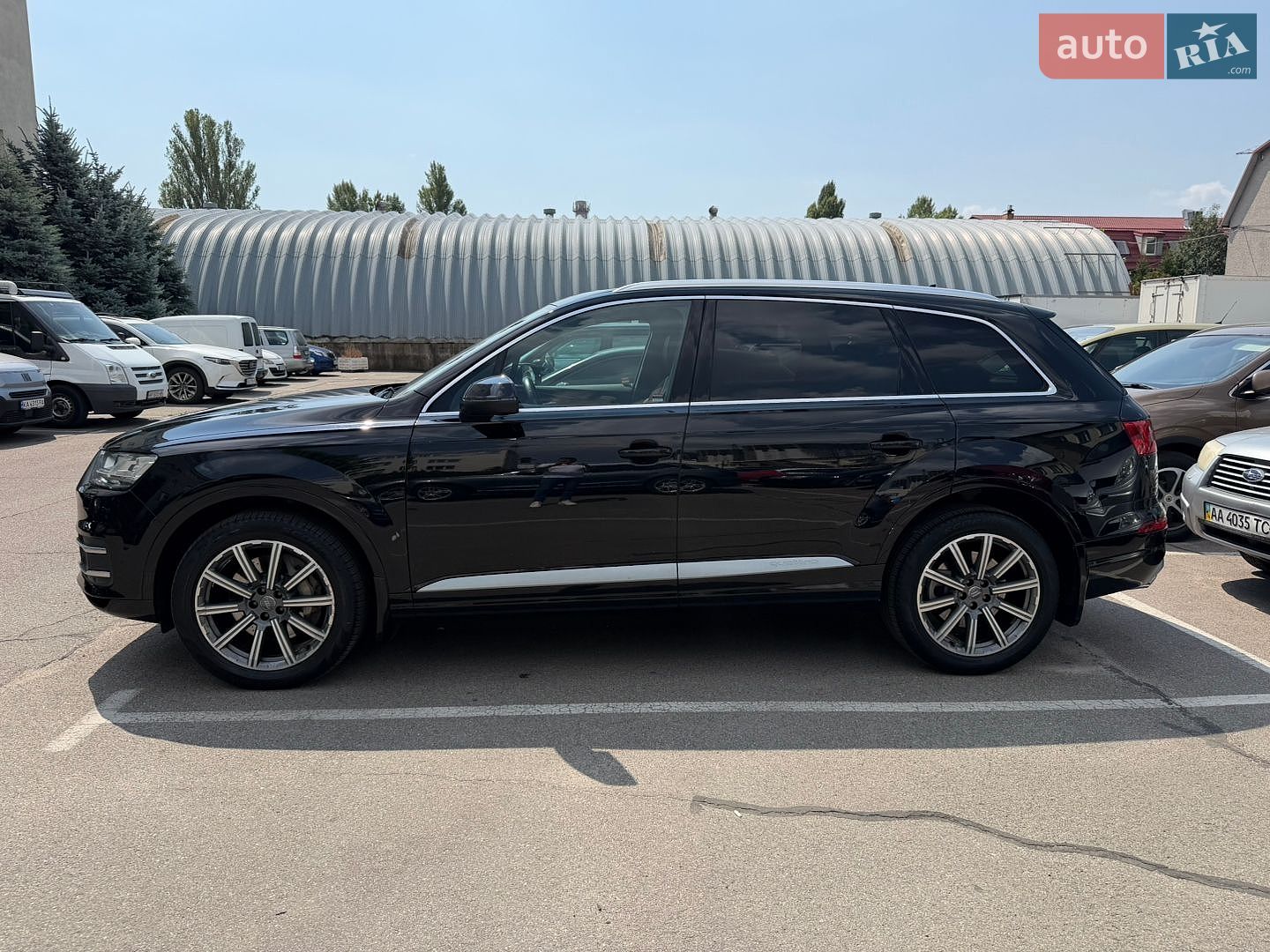 Audi Q7 2017 VIN WA1VAAF79JD017624 фото оголошення 4 з 23