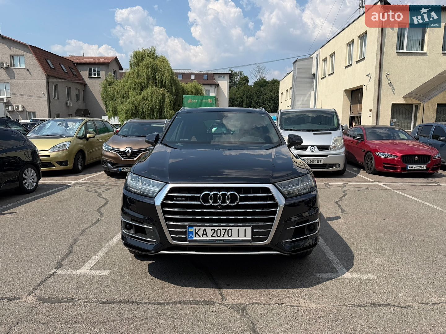 Audi Q7 2017 VIN WA1VAAF79JD017624 фото оголошення 2 з 23