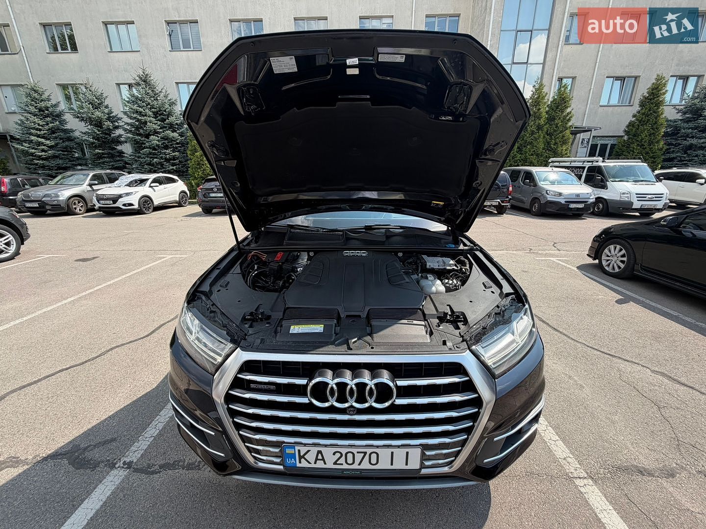 Audi Q7 2017 VIN WA1VAAF79JD017624 фото оголошення 13 з 23