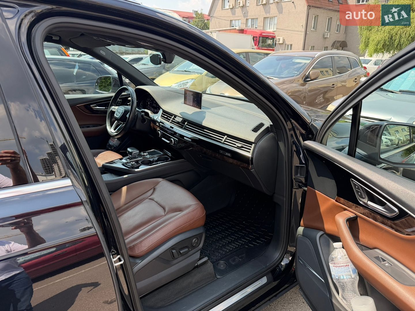 Audi Q7 2017 VIN WA1VAAF79JD017624 фото оголошення 21 з 23