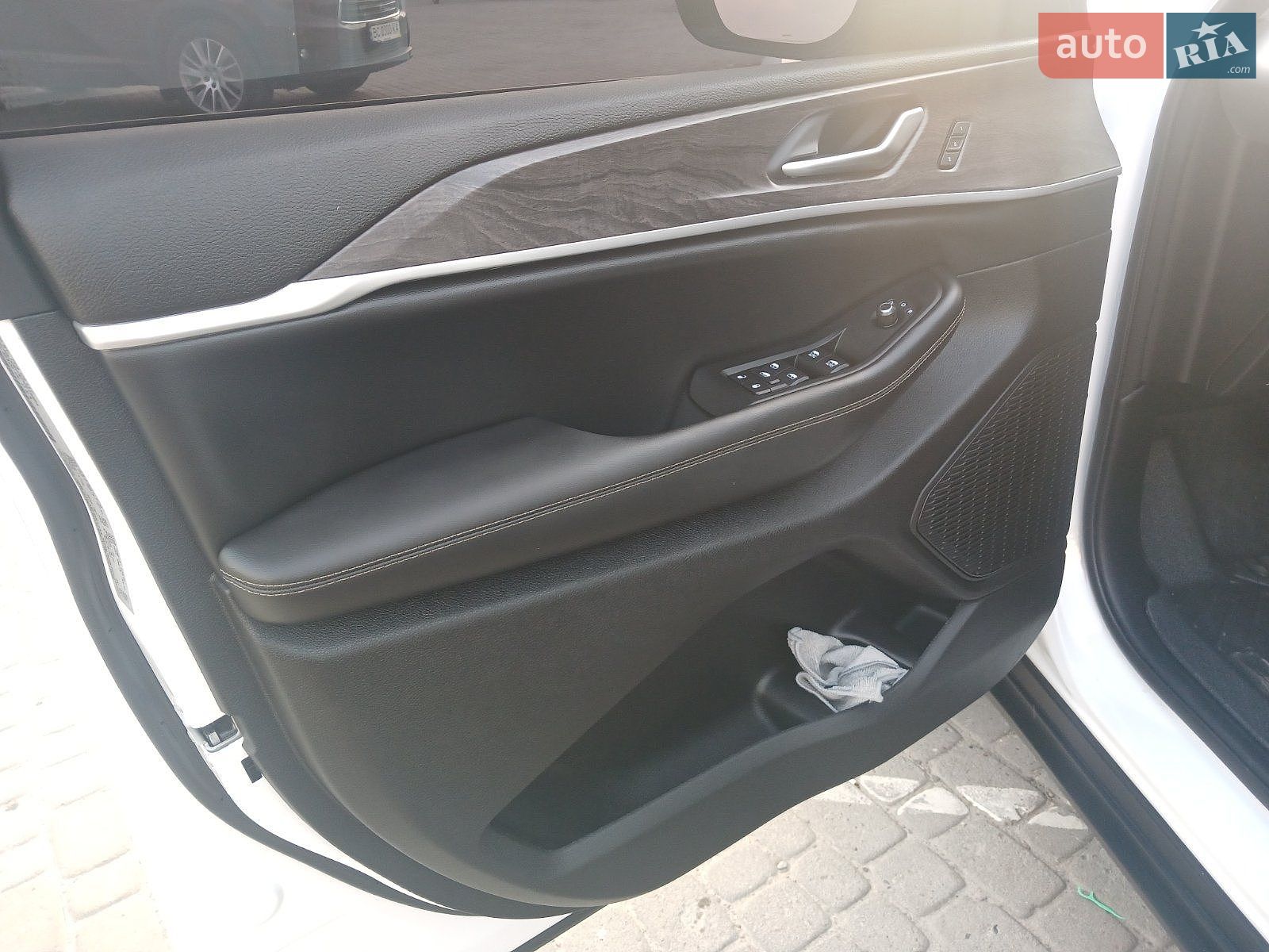 Jeep Grand Cherokee 2023 VIN 1C4RJHBGXPC619954 фото оголошення 26 з 41